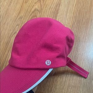 NWOT Lululemon fast and free running Cap